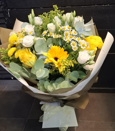 Lemon Drops - This little bag filled with flowers is the perfect way to send your message.