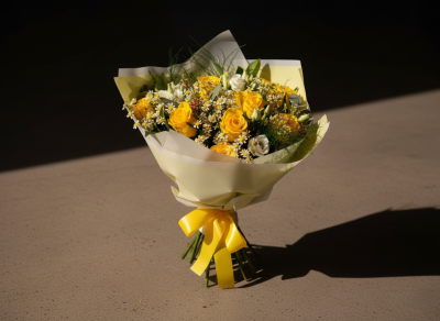 Butter Daisy No. 04 - Buttery yellow roses with delicate chamomile-style daisies and soft white blooms, finished with airy greenery for a fresh, uplifting feel.