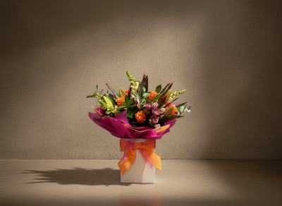 Coral Kiss No. 08 - A vibrant bouquet in coral, pink and fresh green tones, designed with a bold, modern feel.