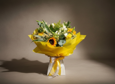 Golden Hour No. 26 - Sunflowers set in white and green accents. Perfect for thank you, birthdays and celebrations.